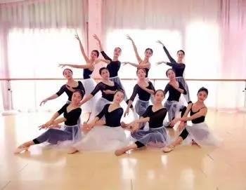 成人革命舞蹈教学视频,成人革命舞蹈教学视频精华解析